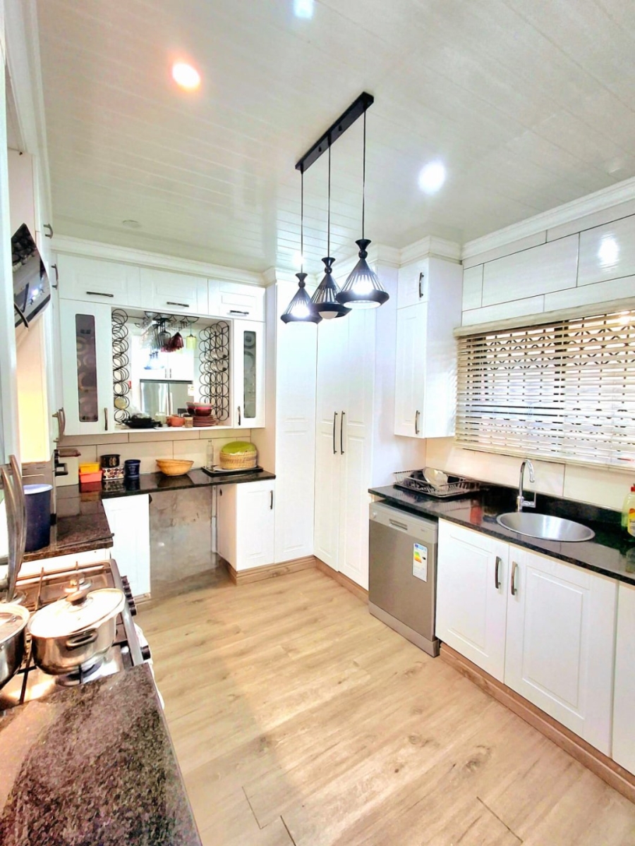 3 Bedroom Property for Sale in Mdantsane Nu 9 Eastern Cape